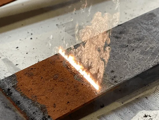 Tørrisrengjøring av utstyr